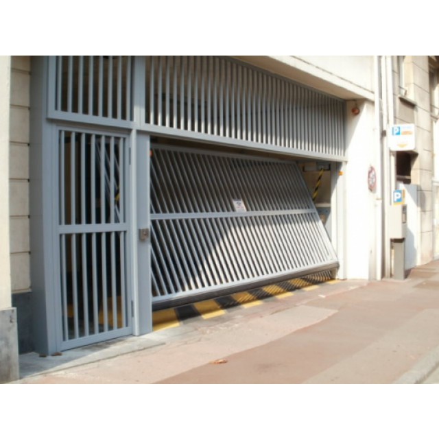 Portes de garage basculantes S400 Baro Spacio Safir