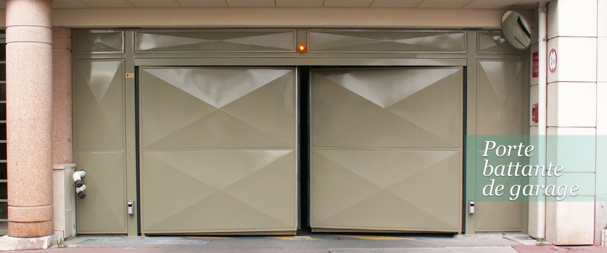 Porte de garage battante Portis