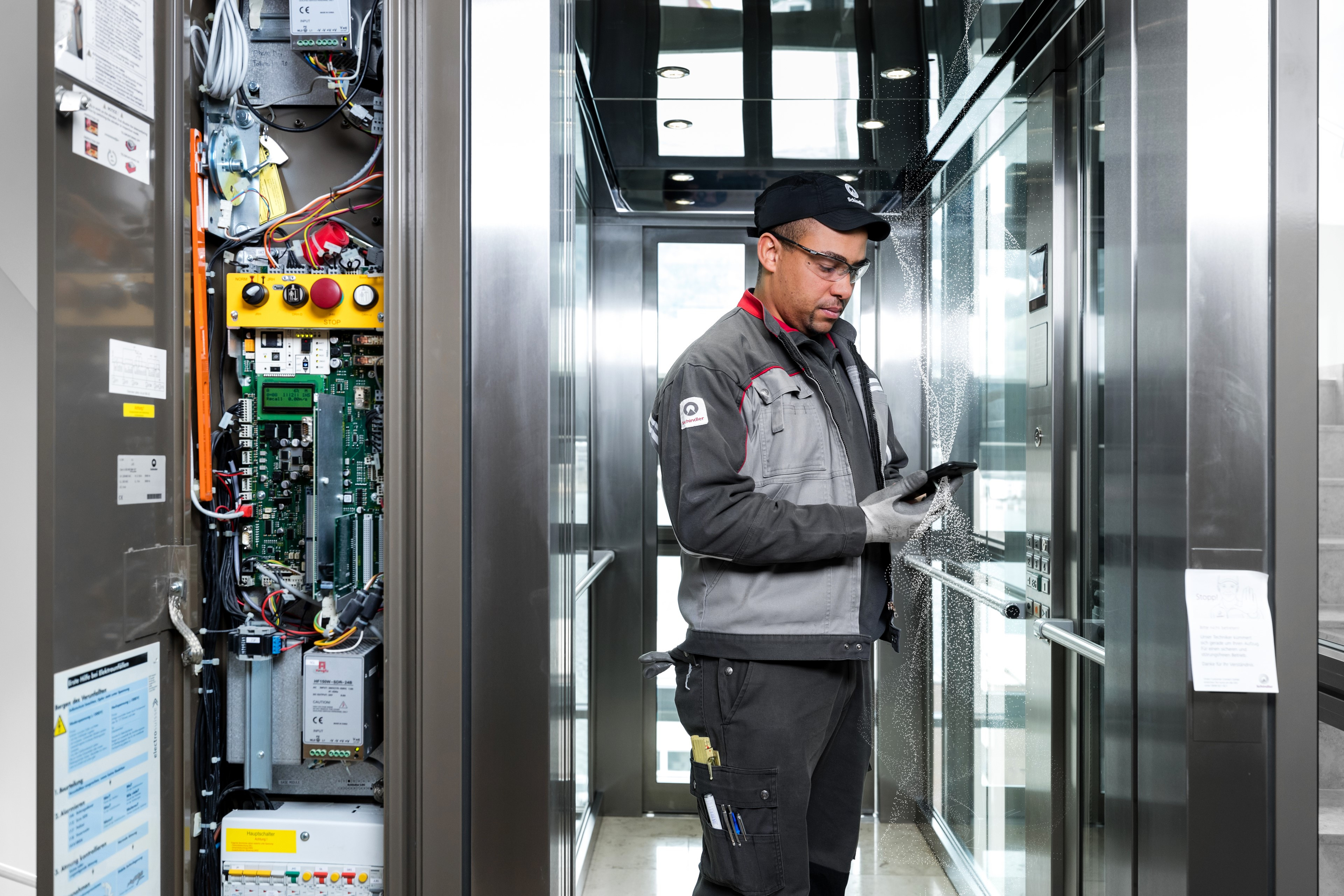 Le technicien de maintenance Schindler au cœur de la relation client