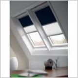Store occultant et tamisant 2 en 1 pour fenêtre de toit VELUX 