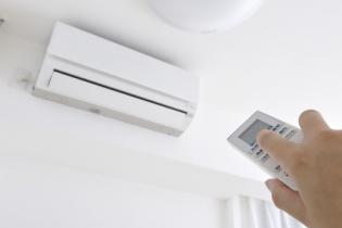 Climatisation et condensation : gérer et évacuer l’eau de la climatisation