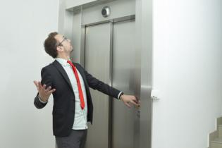 Comment dépanner un ascenseur