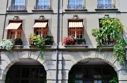 Store Extérieur Vertical pour une terrasse couverte