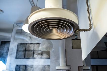 Extracteur de fumées : installation en immeuble, prix et solutions