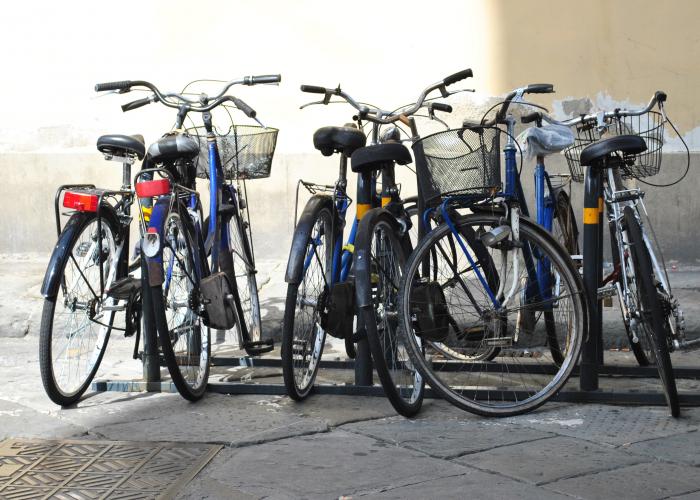 Installer un stationnement vélos dans une copropriété ou entreprise