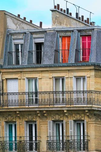 Gérer une fuite sur le toit d'immeuble